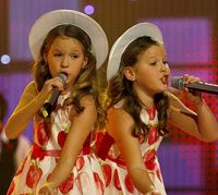 Близняшки из Курска победили на детском "Евровидении-2006"