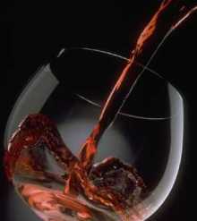 Употребление красного вина замедляет старение